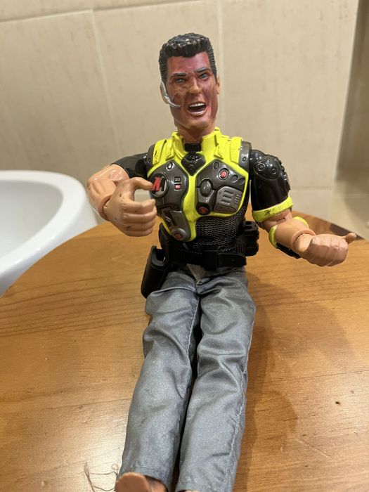 Dois bonecos action man usados cada 8€