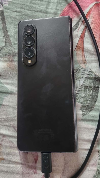 Samsung z fold 4