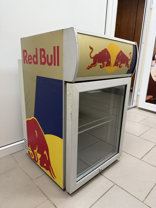 Міні холодильник Red bull