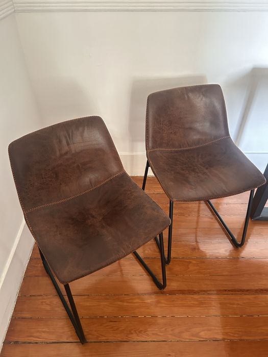 Conjunto mesa + 4 cadeiras