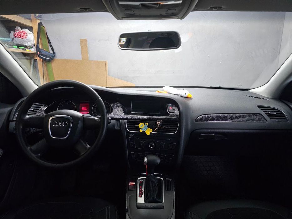 Продам ауді а4 b8