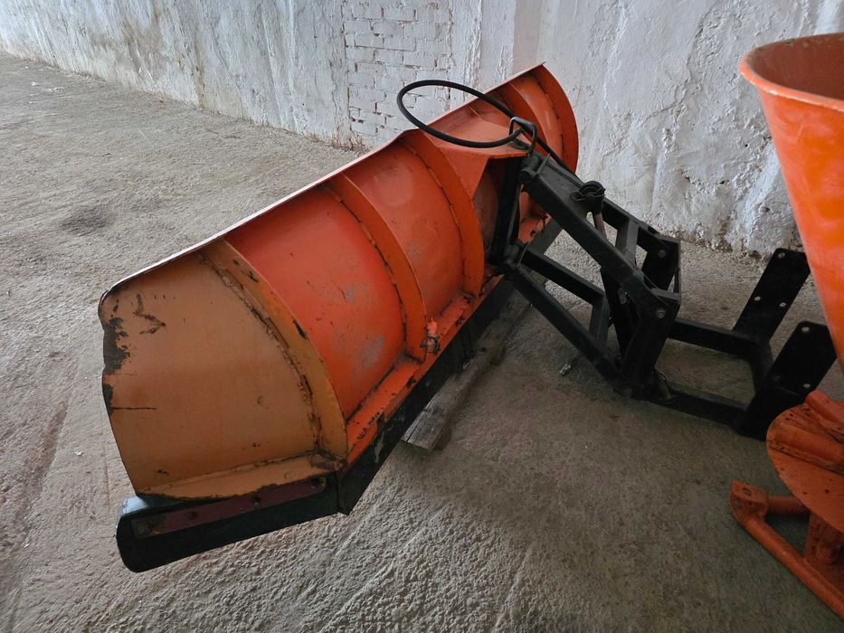 pług do śniegu ursus c 330 bardzo mocny