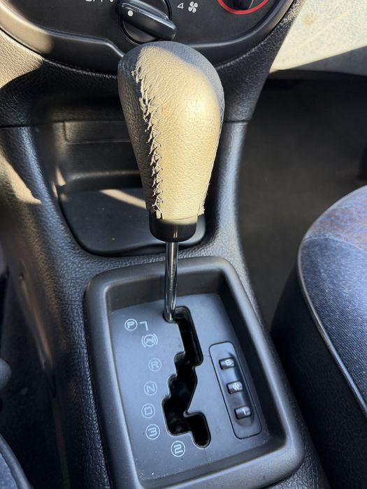 Peugeot 1.4i 75CV AC