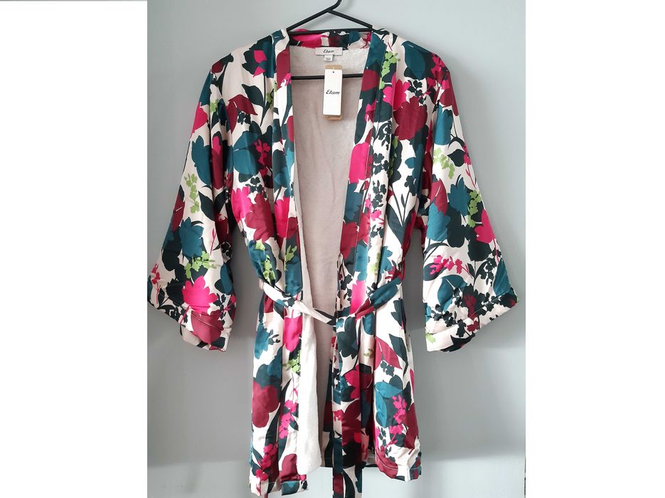 Markowy nowy szlafrok Etam milutki i szykowny z polarem rękaw 3/4