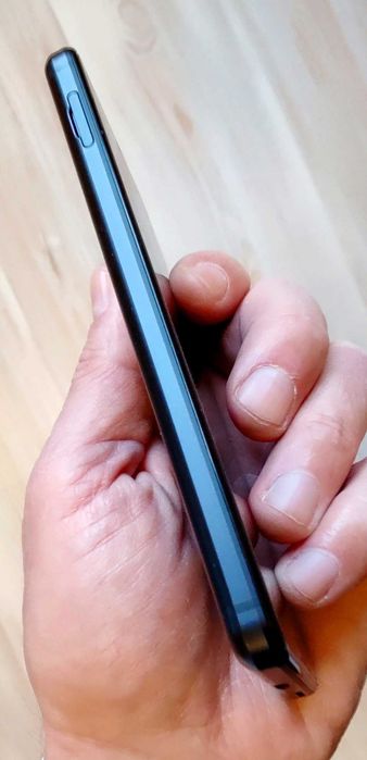 Смартфон Sharp AQUOS sense4 lite, подарок