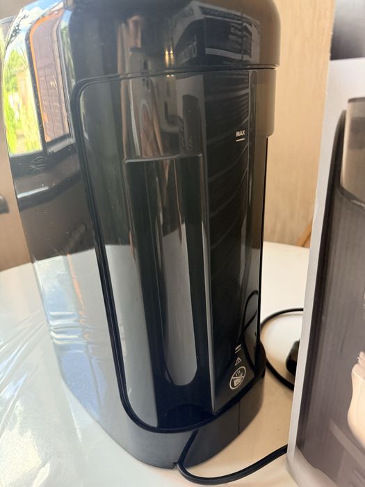 Машина для приготування дитячої суміші Baby Brezza Formula Pro