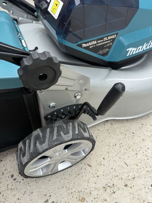 Акумуляторна газонокосарка Makita DLM463 косарка