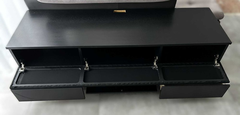 Unikatowa, wyjątkowa i solidna szafka RTV - z prawdziwego drewna!