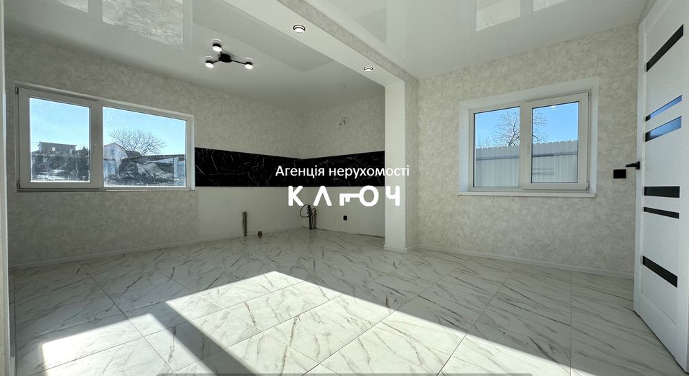 Продаж будинку з новим ремонтом р-н Тихої Гавані!