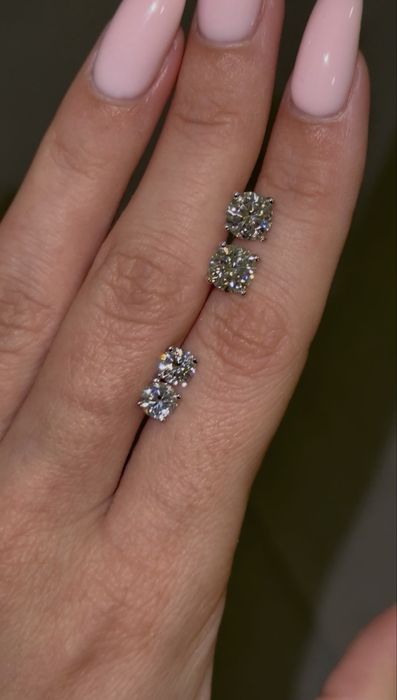 Сережки пусети з муасанітами