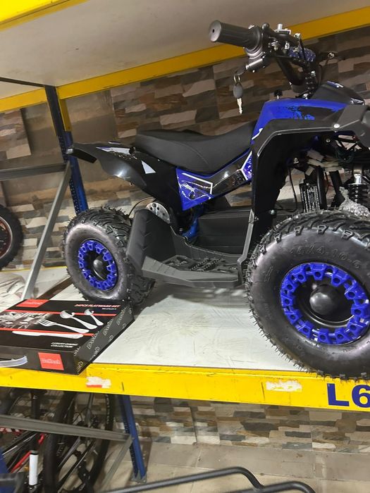 Moto4 elétrica para crianças