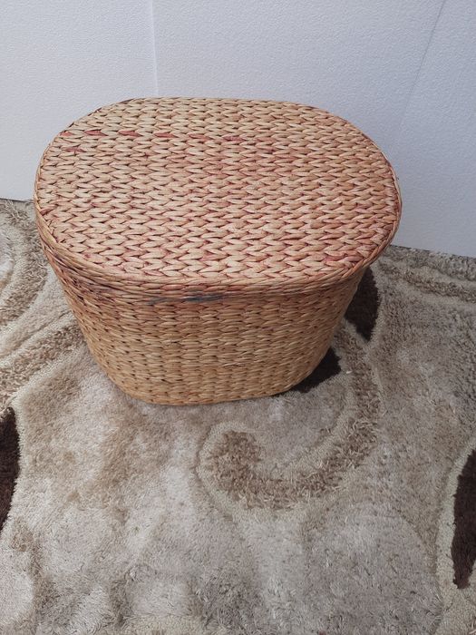 Kosz wiklinowy kosz boho z pokrywa pufa na skarby na pranie zabawki