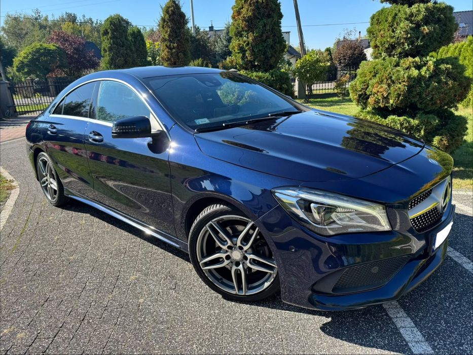 Mercedes-Benz CLA 220 4Matic Pakiet AMG Salon Polska Kamera Harman Kardon
