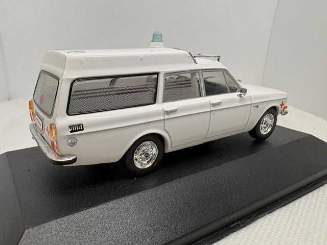 1/43 Volvo 145 Express Atlas Ambulance Collection