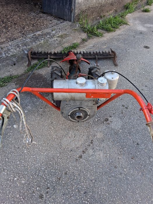 Para venda ceifeira Rotax só vista a trabalhar