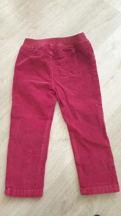 Штани на дівчинку