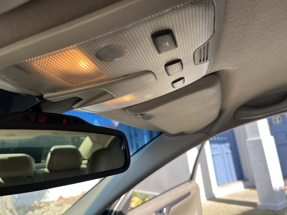 Volvo S60 2.0T - quilometragem baixa para idade carro
