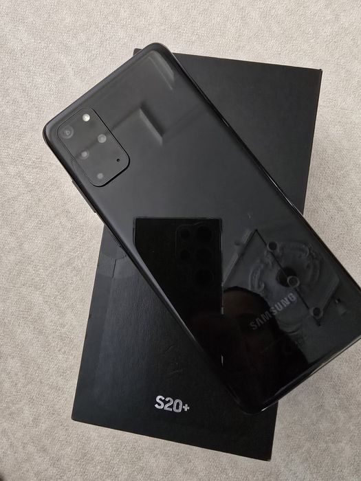 Samsuns s20 plus  preto