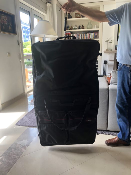 Porta fatos de viagem