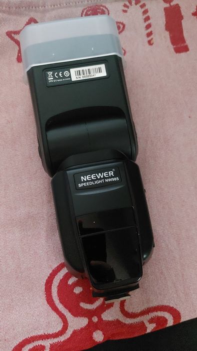 Neewer Speedlight NW985 Flash para Câmaras