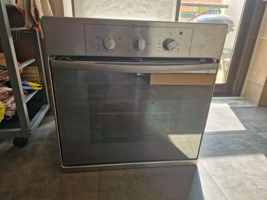 Forno eléctrico Ariston