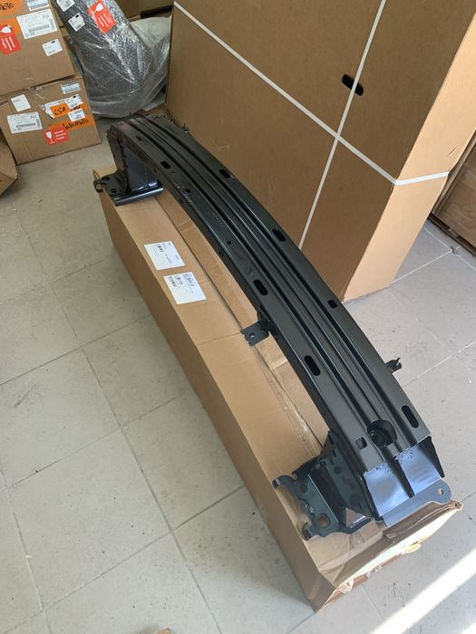 усилитель переднего бампера Nissan Rogue t33 2021- oem original