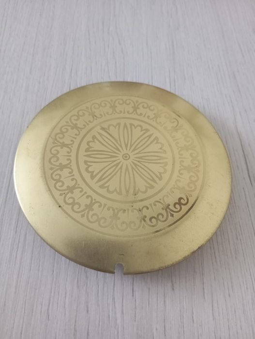 Lusterko do wachadła zegara