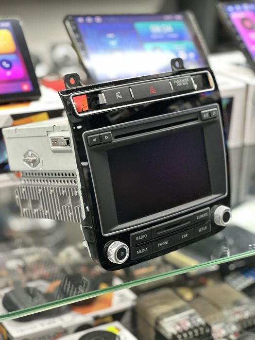 Оригінальна штатна магнітола Volkswagen RCD550 (7P6 035 190 C)