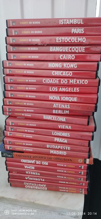 Vendo estes DVDs e cassetes