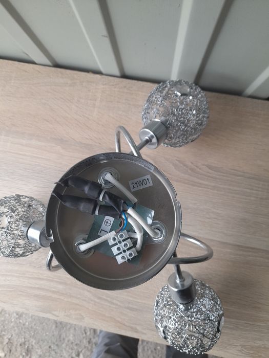 Żyrandol  srebrzysty