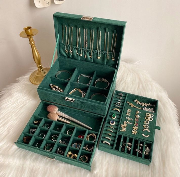 Ekskluzywna szkatułka na biżuterię pojemny kuferek elegancki