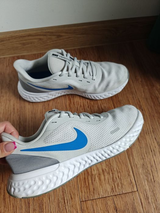 Buty sportowe Nike męskie do biegania running 42.5 revolution sneakers