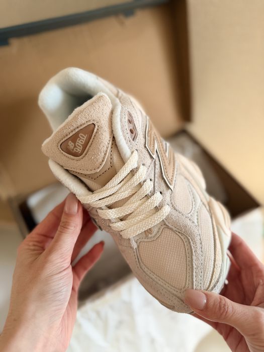 Кросівки New Balance 9060 | трендовий колір