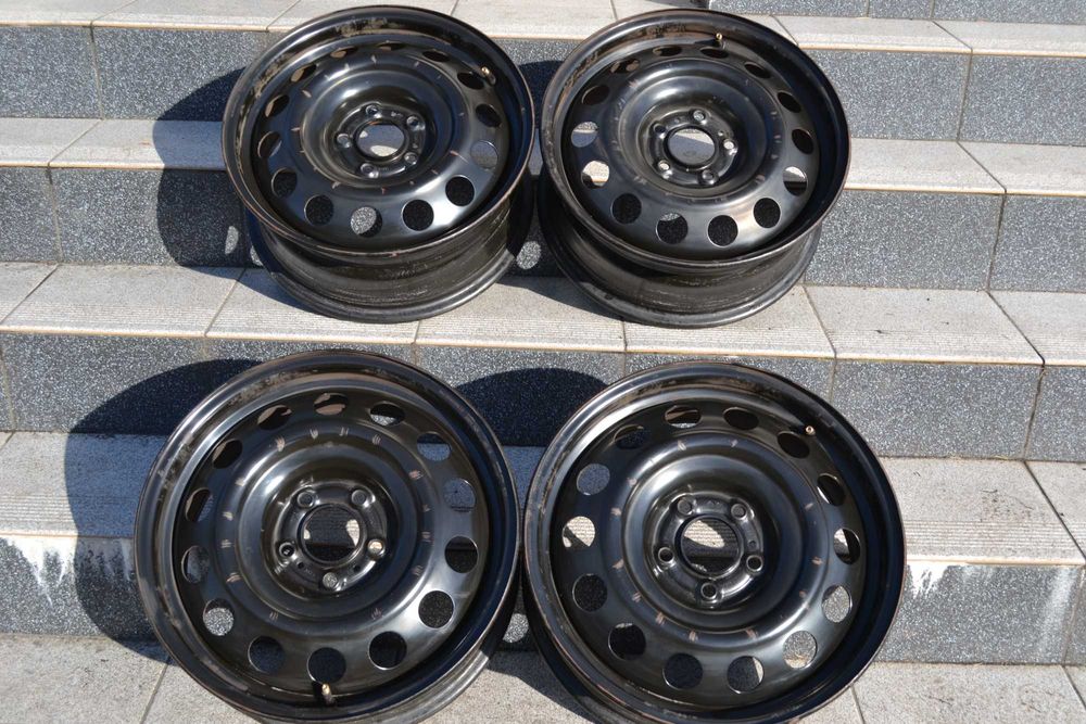 Felgi z kołapakami  5x108 Citroen 16 Cali
