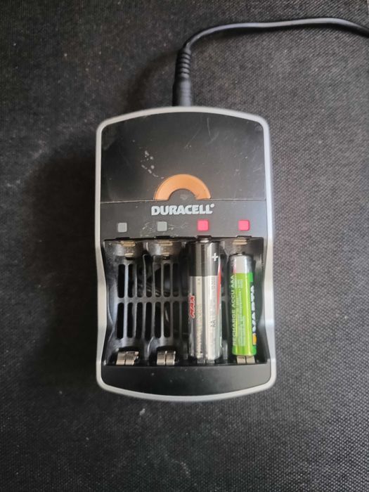 Ładowarka baterii duracell