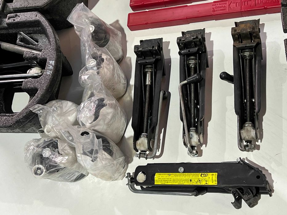 крюк passat b6 golf 5 skoda a5 fabia домкрат балонный ключ