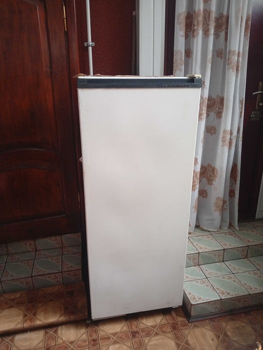 Продам холодильник Донбас