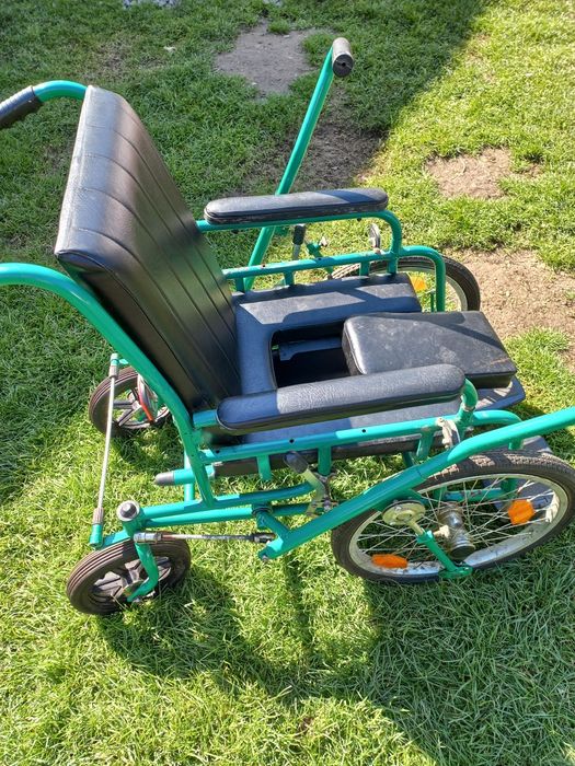 ПРОДАЄТЬСЯ візок інвалідний , посилений, майже новий,гальма,