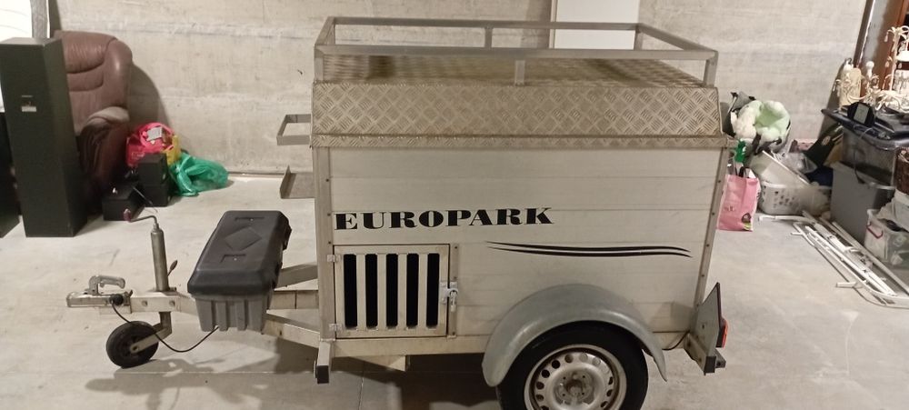 Atrelado para transporte de cães