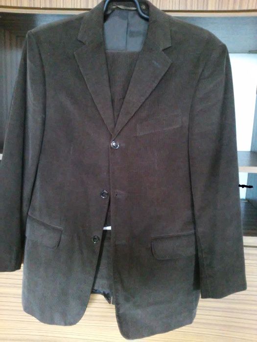 garnitur- brązowy sztruks roz.48/50