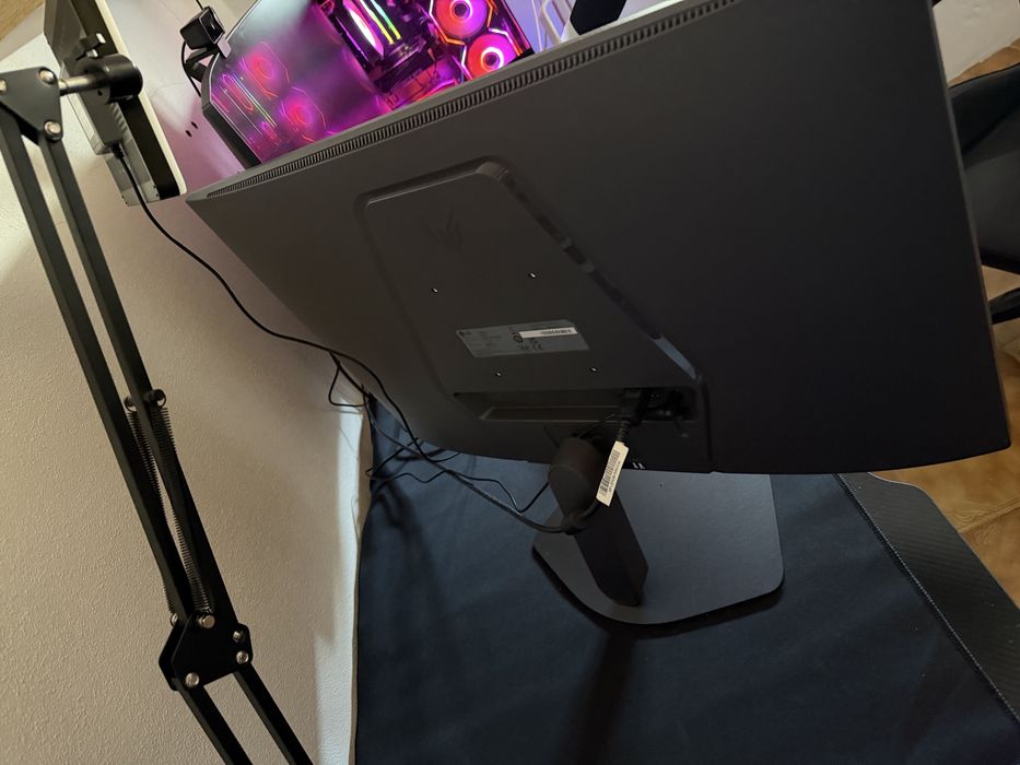 Monitor Gaming LG UltraGear 27” | 200Hz | IPS | Como Novo