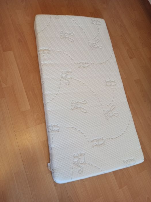 Łóżeczko dziecięce IKEA Gulliver z materacem Hilding Dobranocka