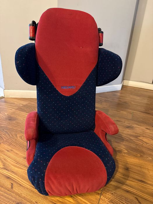 Fotelik samochodowy RECARO 9-36 kg)