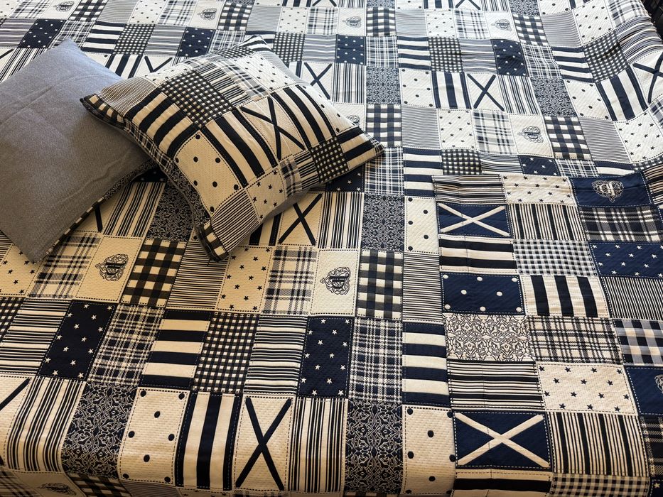 1 Coberta de casal + 2 almofadas + 2 cobertas cama de solteiro