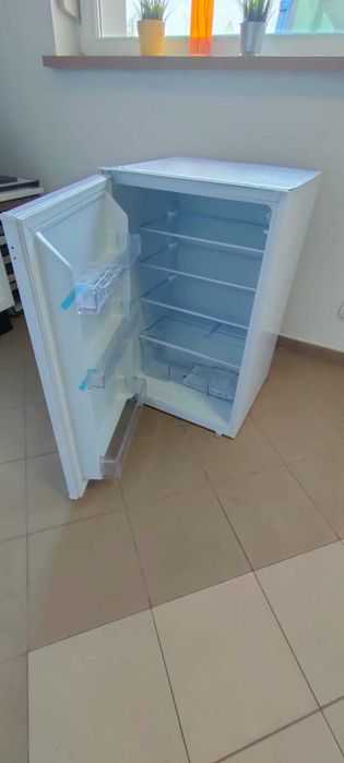 Sprzedam lodówkę do zabudowy Amica BC137.4 - NOWA - 819zł