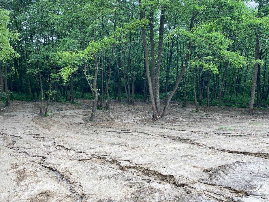 Продаж земельної ділянки в живописному місці в с. Рославичі! 24 сотки