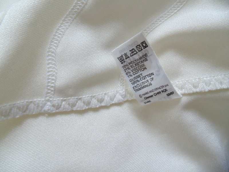 Marks&Spencer nowe body wyszczuplające modelujące 95C