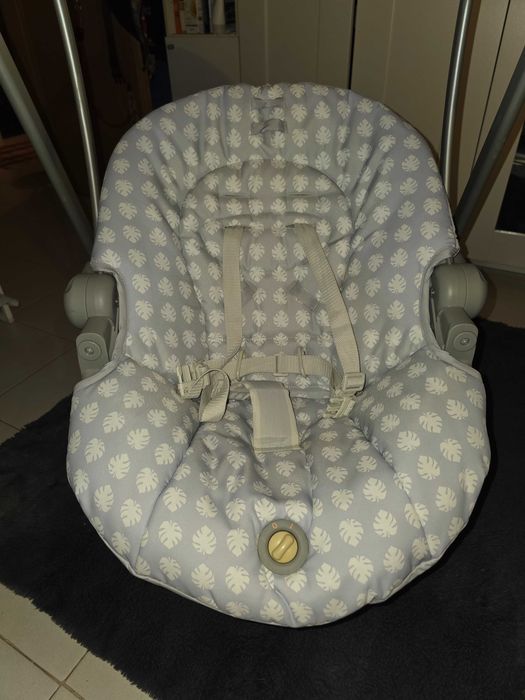 Cadeira baloiço chicco polly swing