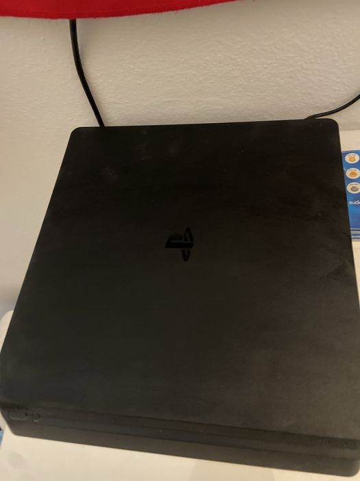 Ps4 com alguns jogos 1 tb sem caixa