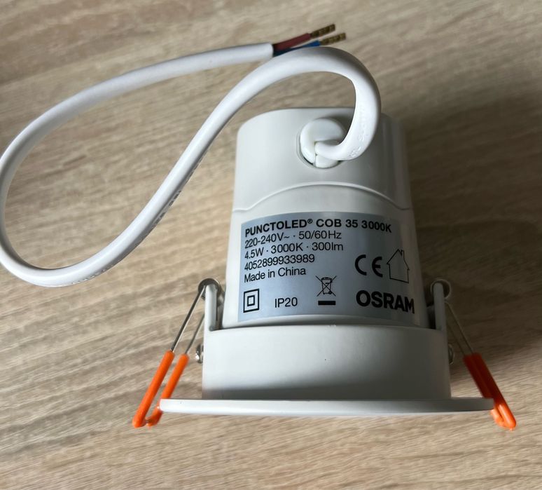 Lampy , halogeny  , oprawy  Osram Punktoled COB 35 - nowe 30szt - 250zl